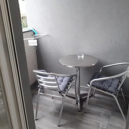 Apartman Vlada * ピロト